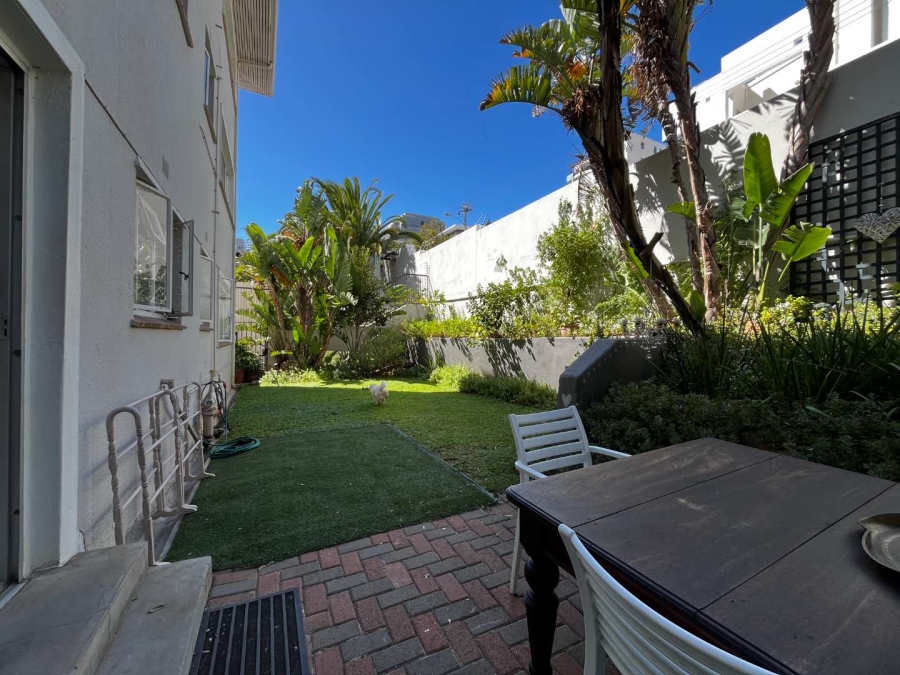 To Let 1 Bedroom Property for Rent in Sea Point Western Cape